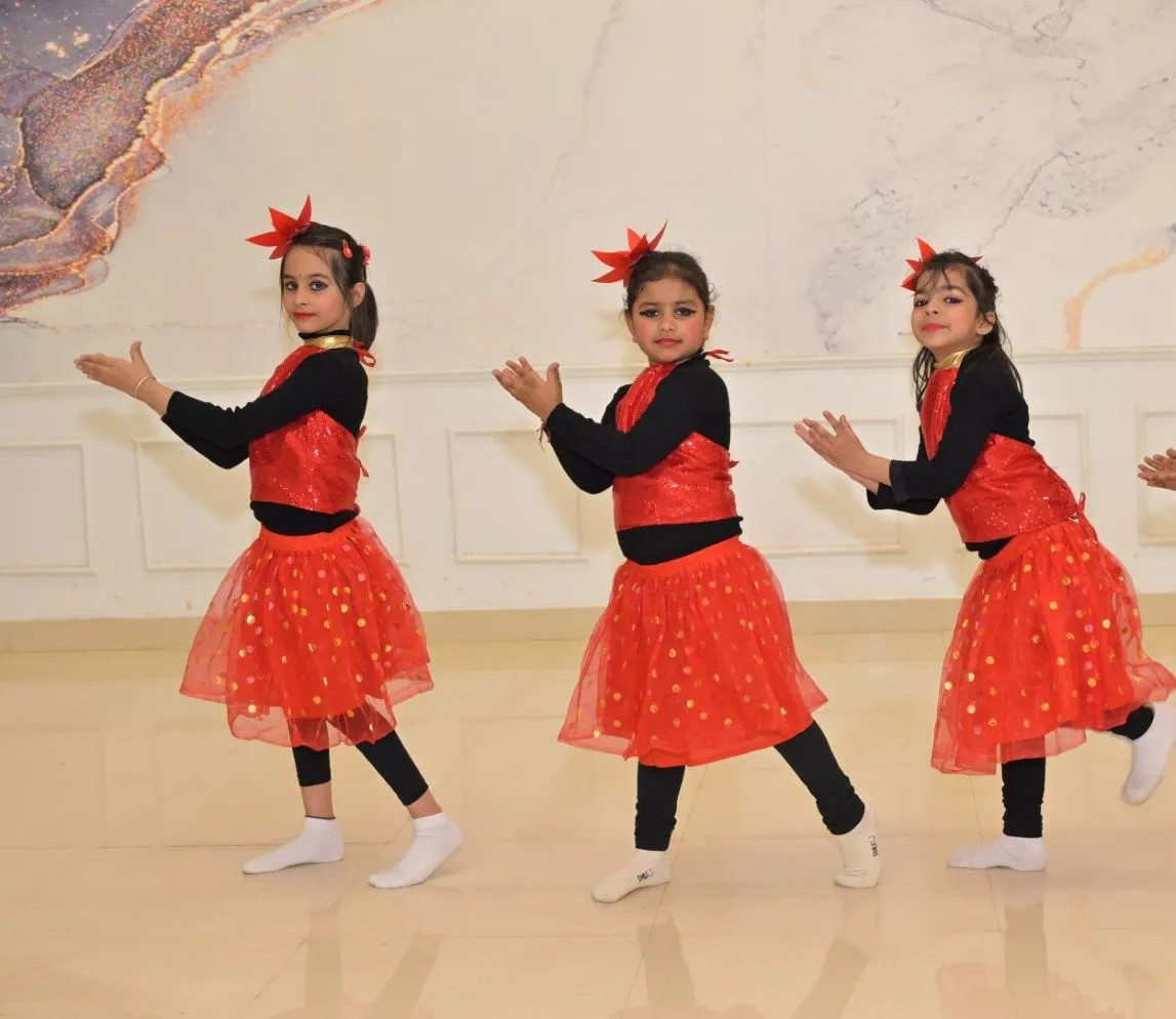 DANCE